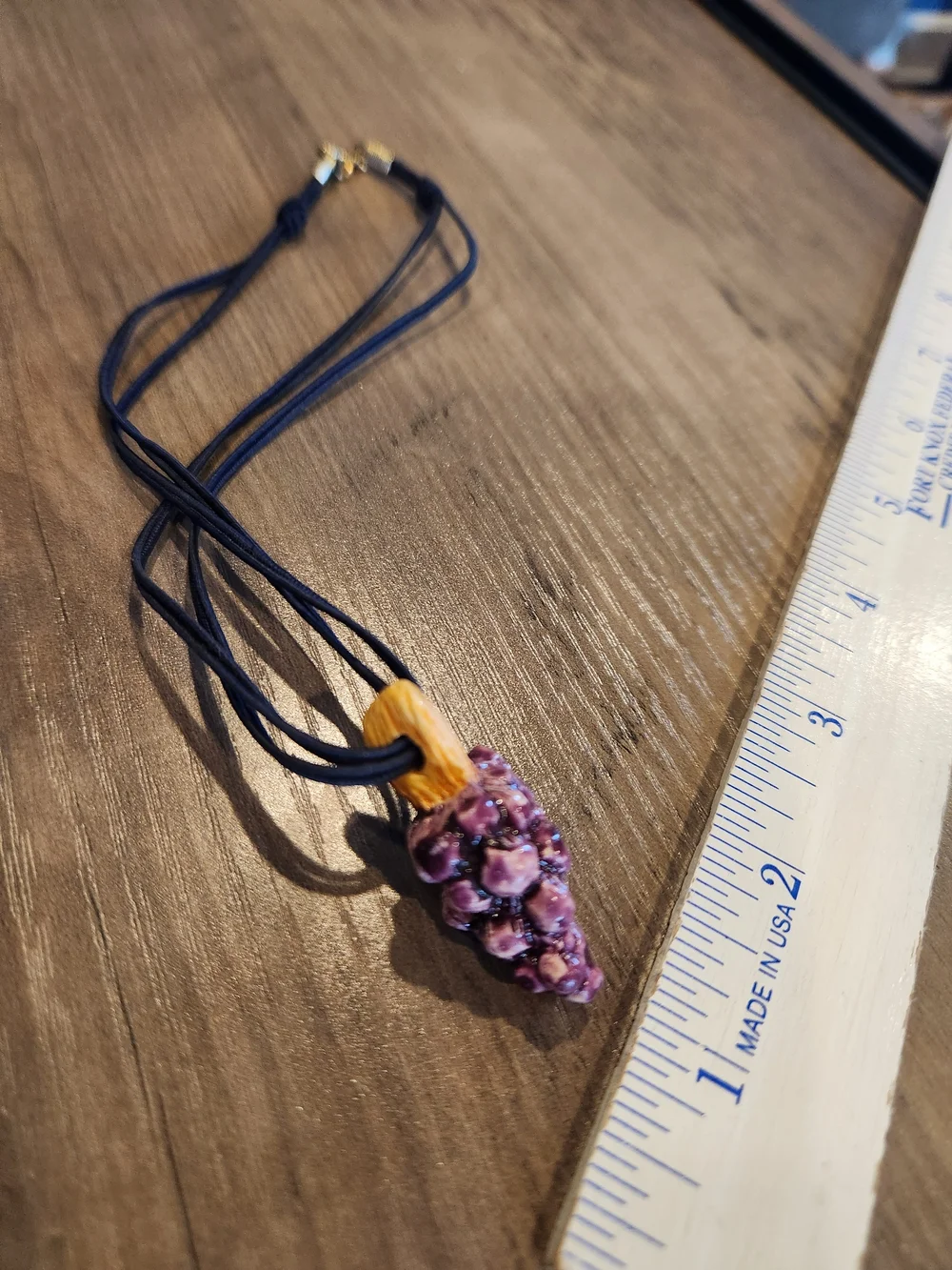 Vintage Artisan Handmade Grape Cluster Pendant Necklace Retro Jewelry Excellent!